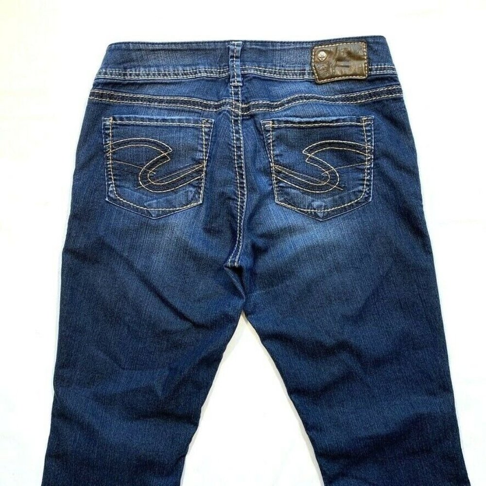 Silver Suki Capri Jeans Women 29 Stretch Embroidered Faded Dark Distressed Denim